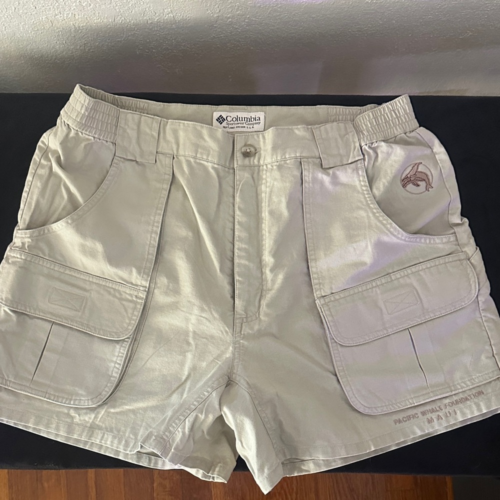 Columbia Women’s Tan Cargo Shorts